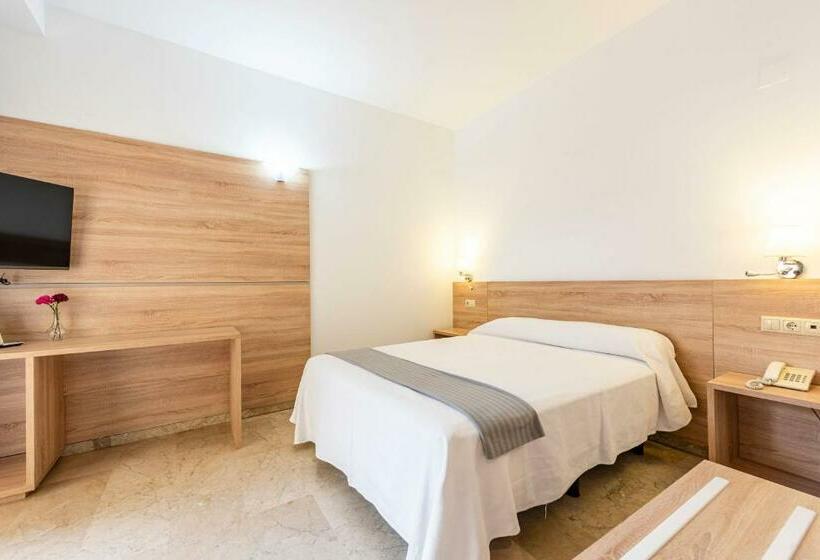 هتل Toboso Almunecar