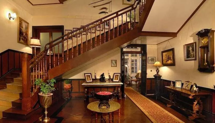 בית מלון כפרי Woodville Palace By Signum