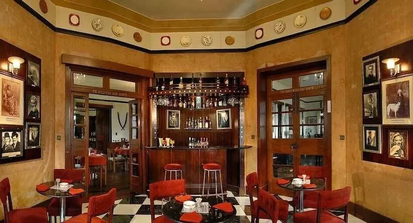 בית מלון כפרי Woodville Palace By Signum