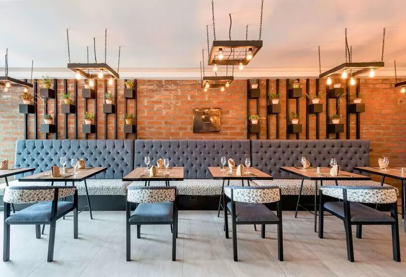 בית מלון כפרי Wyndham Garden Quito