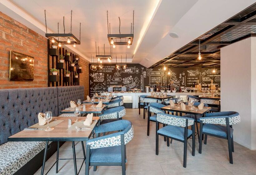 فندق Wyndham Garden Quito