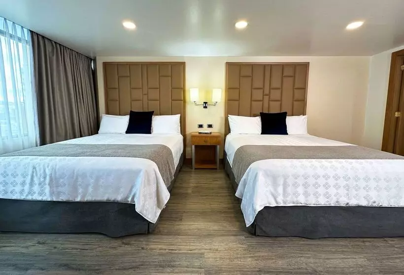 בית מלון כפרי Wyndham Garden Quito