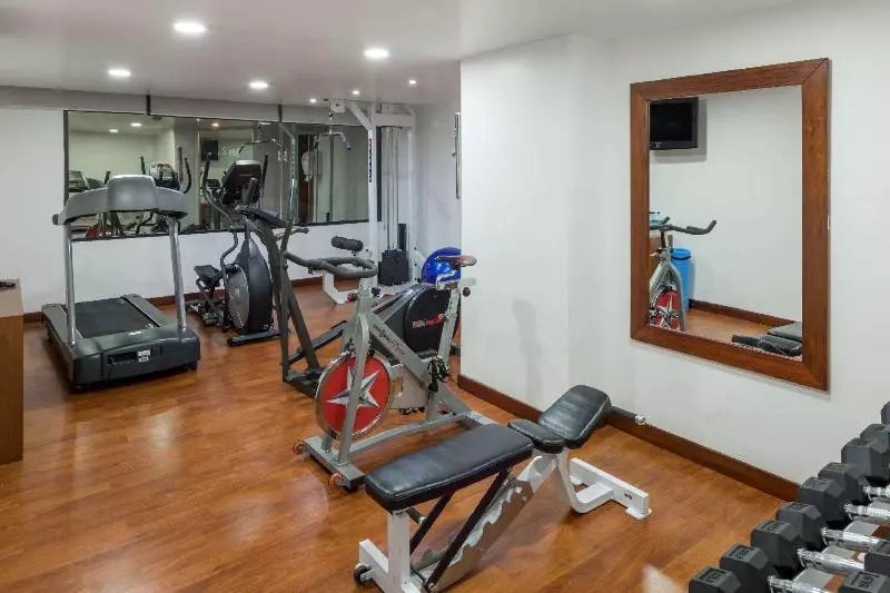 בית מלון כפרי Wyndham Garden Quito