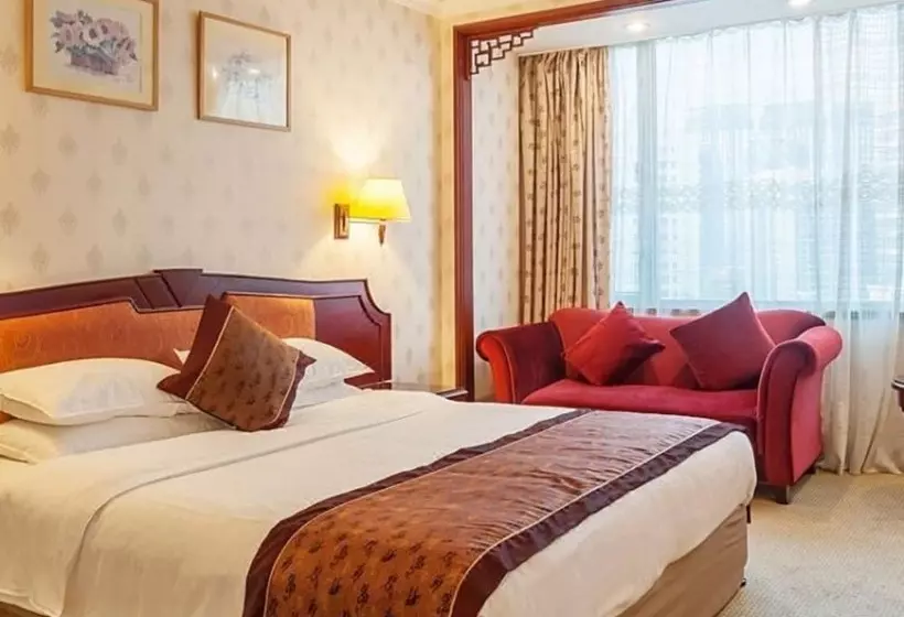 Отель Xiamen Huaqiao