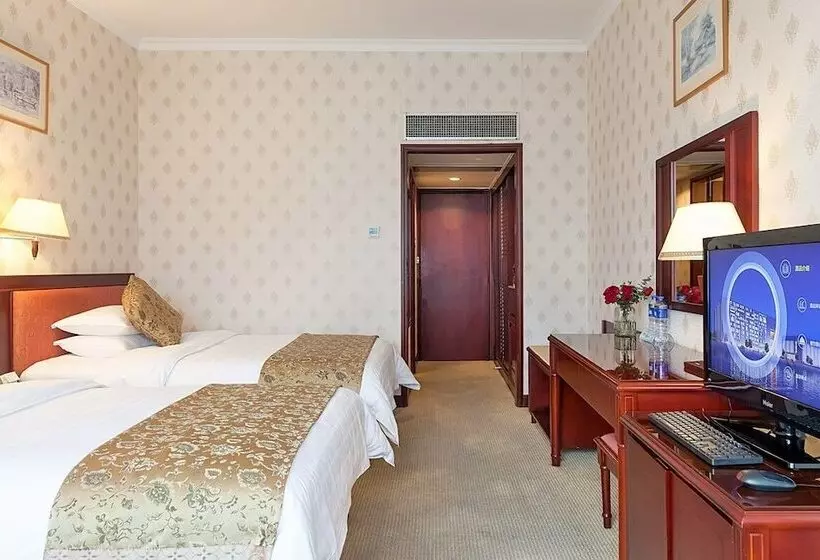 Отель Xiamen Huaqiao