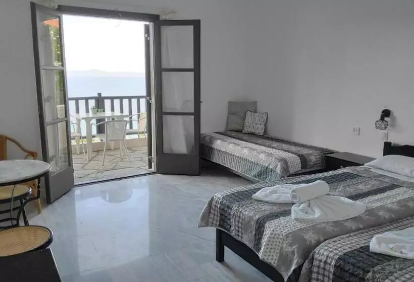 Hôtel Arellis Studios
