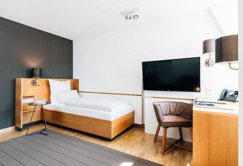 هتل Bildungs Und Tagungshaus Liborianum