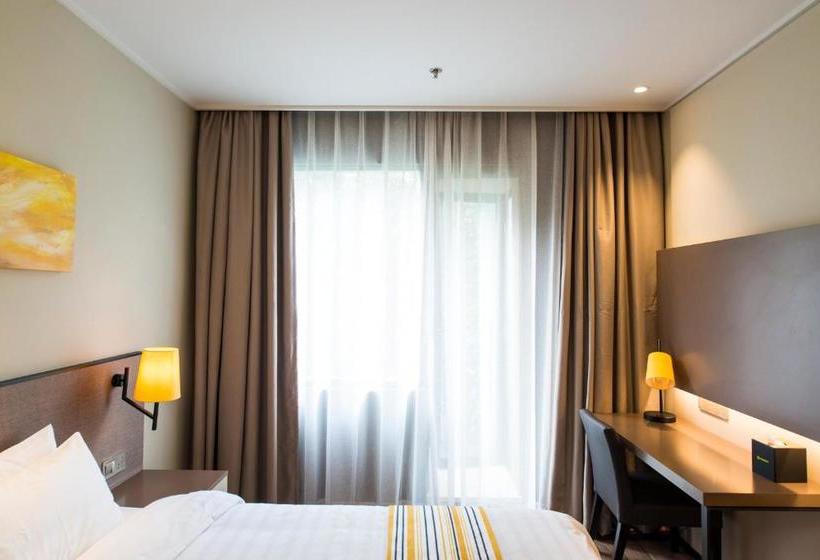 Hotel Home Inn Plus Shanghai Chifeng Road Metro Station