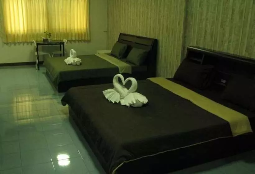 Hotelli Kesorn Place