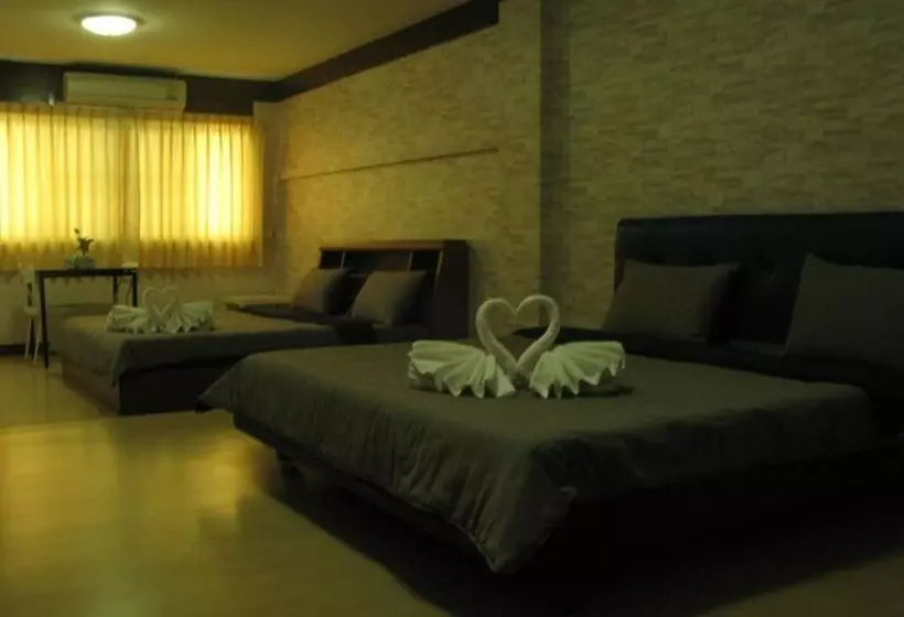 Hotelli Kesorn Place