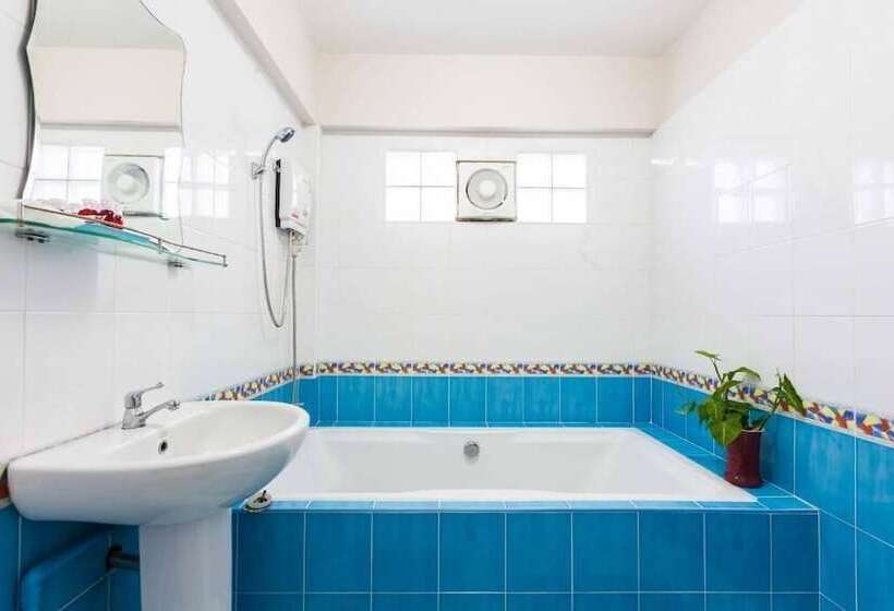 Отель Kesorn Place