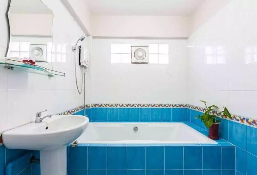 Hotelli Kesorn Place