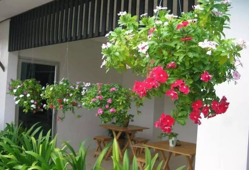 Hotelli Kesorn Place