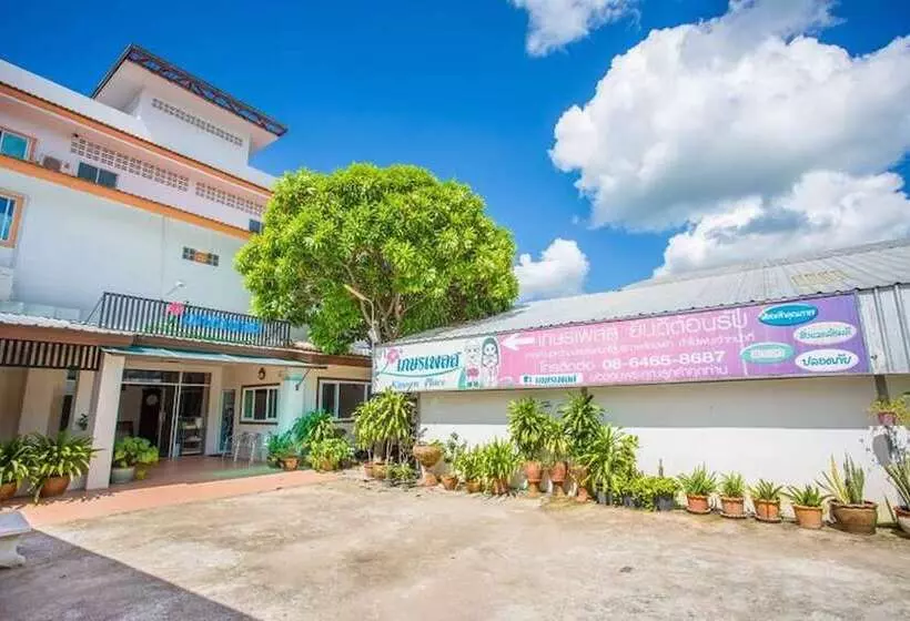 Hotelli Kesorn Place