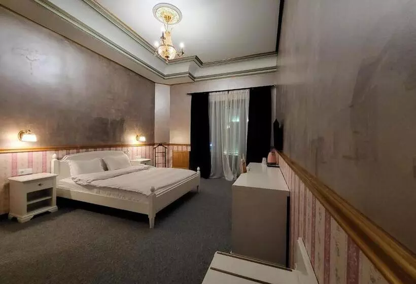 هتل Nf Palace Old City Bucharest