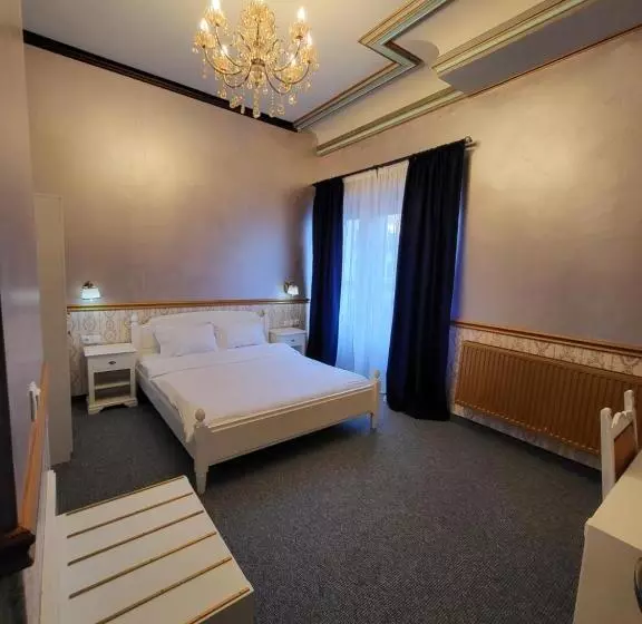 هتل Nf Palace Old City Bucharest