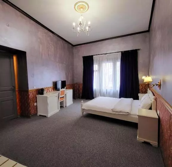 هتل Nf Palace Old City Bucharest