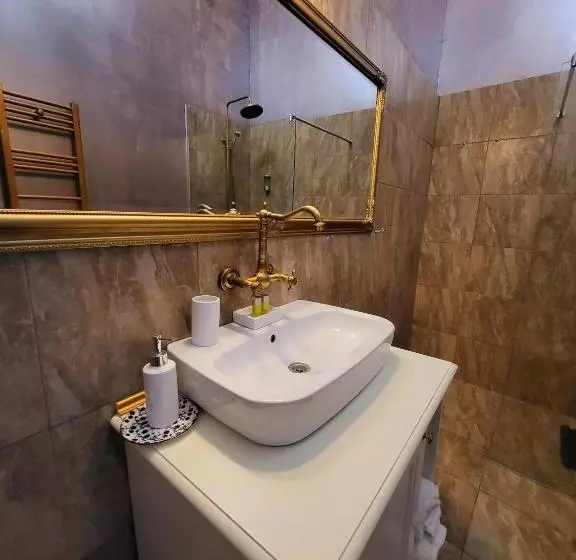 هتل Nf Palace Old City Bucharest