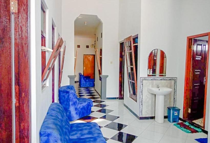 Hotell Oyo 2655 Rumah Kost Balqis