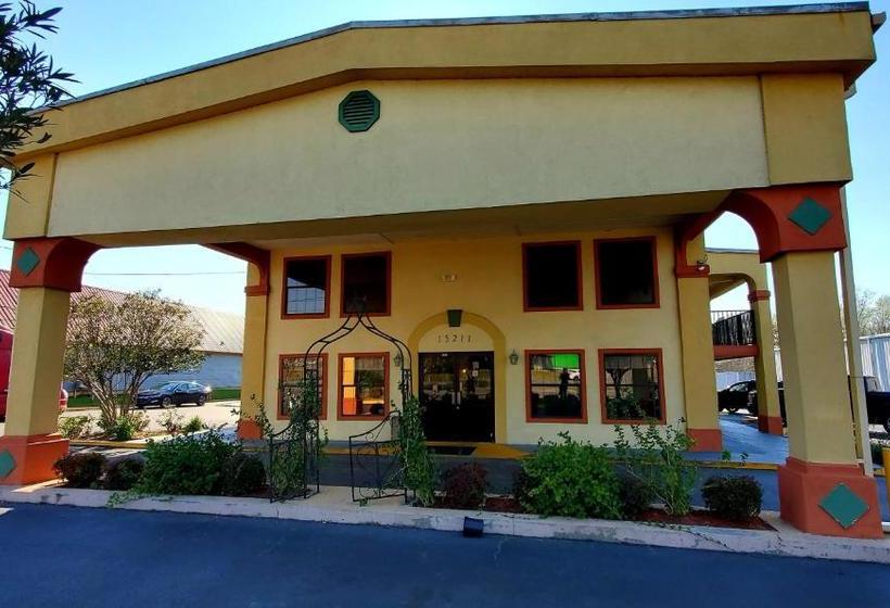 Отель Thomasville Inn