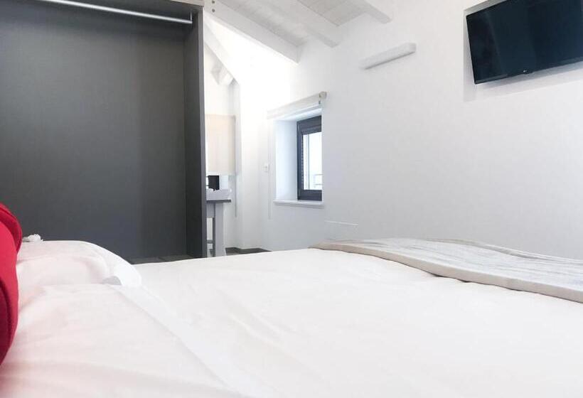 بنسيون Al Campanile Di San Daniele