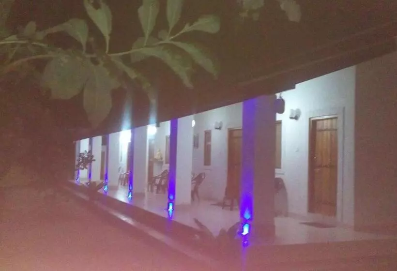 ペンション Amadi Rest