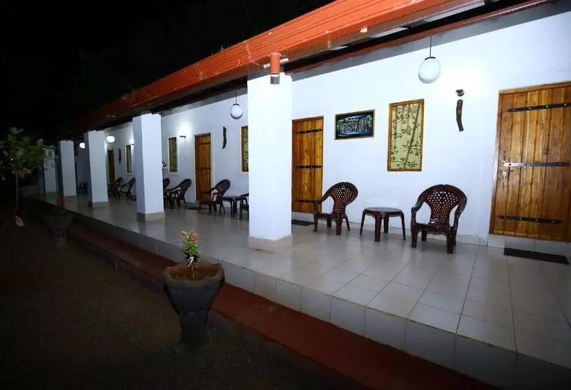 ペンション Amadi Rest