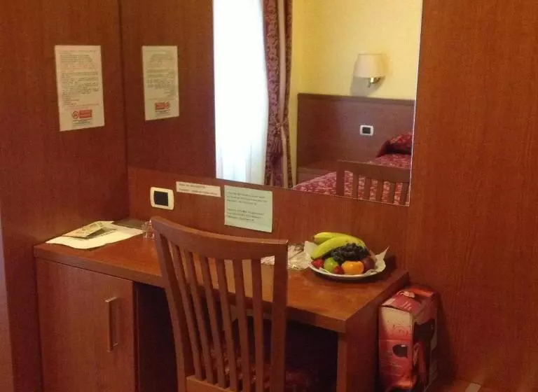 Pensione Guglielmo Marconi House