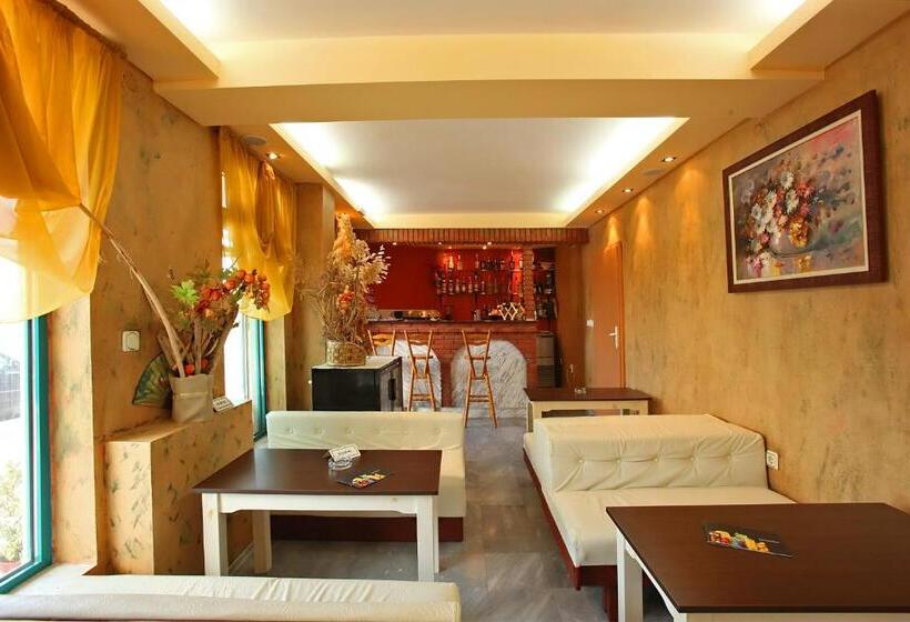 پانسیون Ravda Bay Guest House