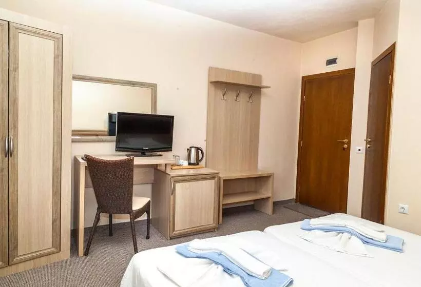 Majatalo Ravda Bay Guest House