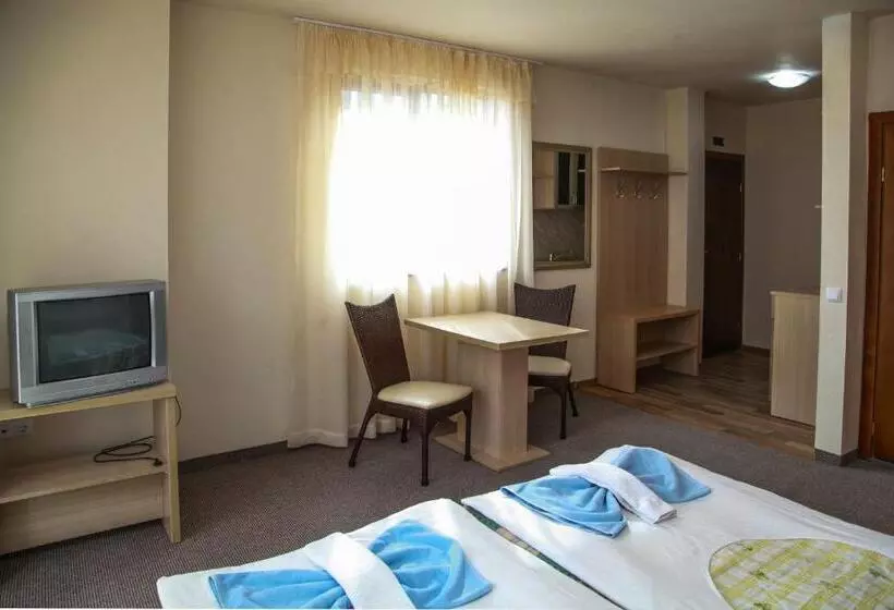 Majatalo Ravda Bay Guest House