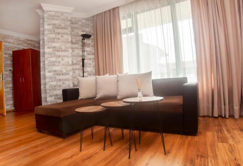 پانسیون Ravda Bay Guest House