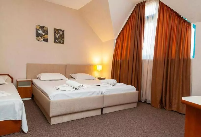 Majatalo Ravda Bay Guest House