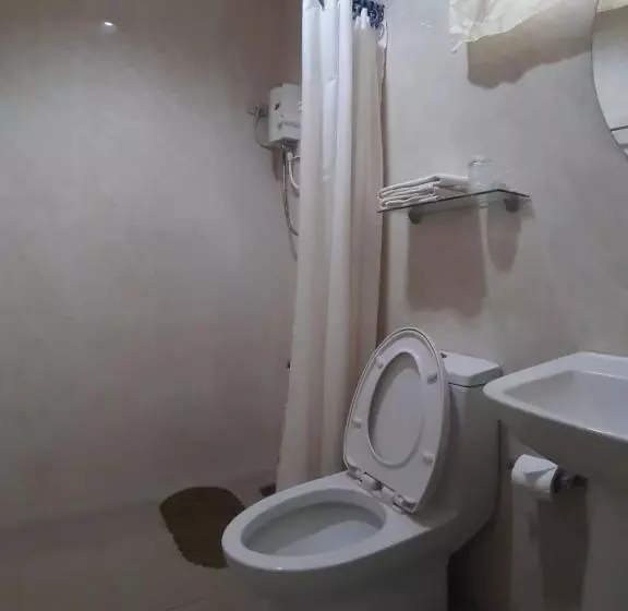 Reddoorz At New Casamila Hotel Palawan