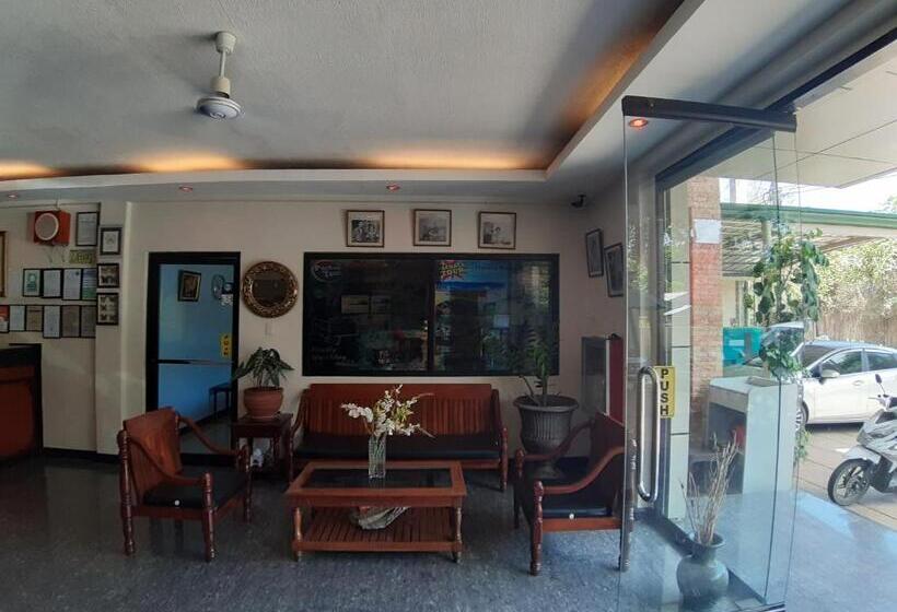 Reddoorz At New Casamila Hotel Palawan