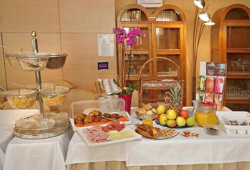 בית מלון כפרי Ristorante Miralago