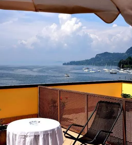 Hotelli Ristorante Miralago