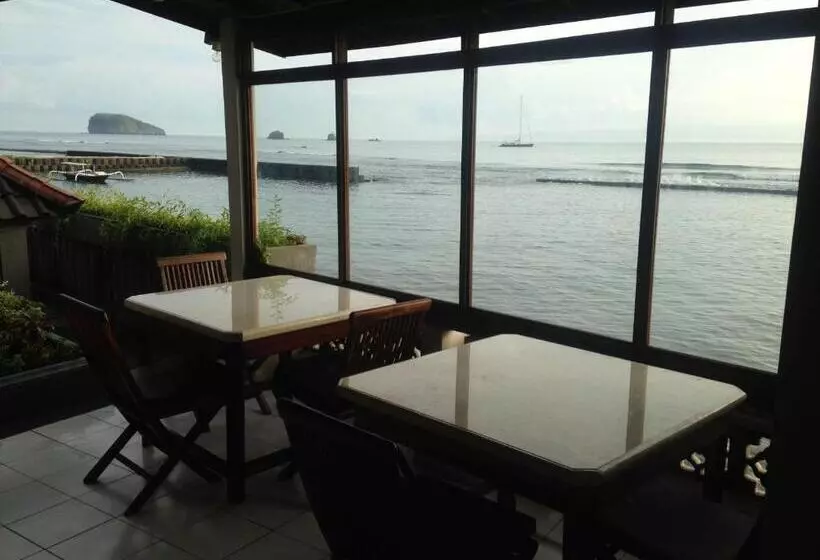 リゾートホテル Dewa Bharata Bungalows Candidasa