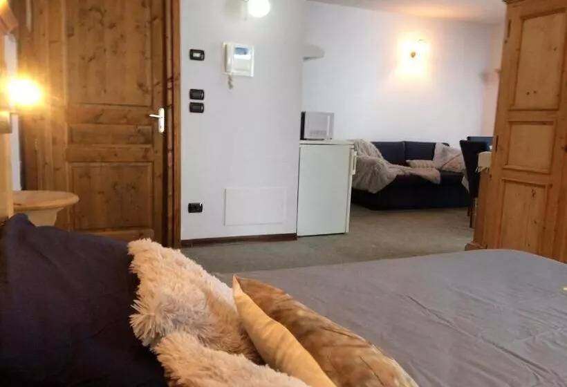 ホテル Chalet Weal