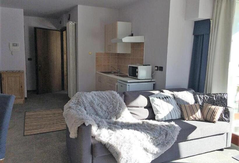 ホテル Chalet Weal