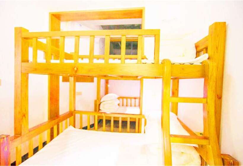 בית מלון כפרי Edinburgh Hostel