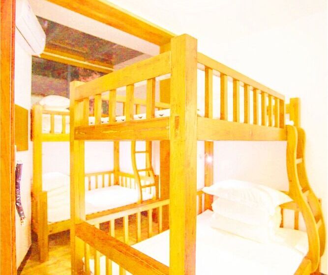 בית מלון כפרי Edinburgh Hostel