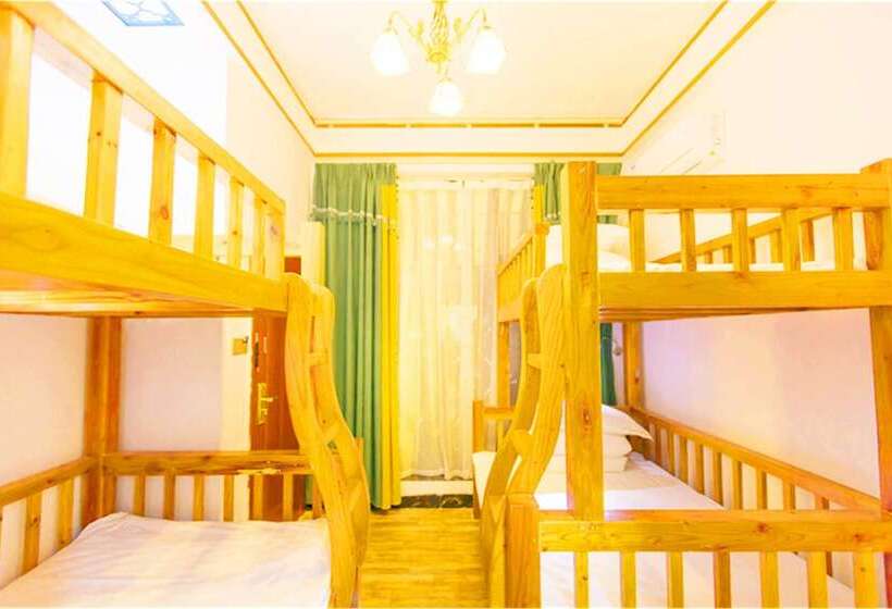 בית מלון כפרי Edinburgh Hostel