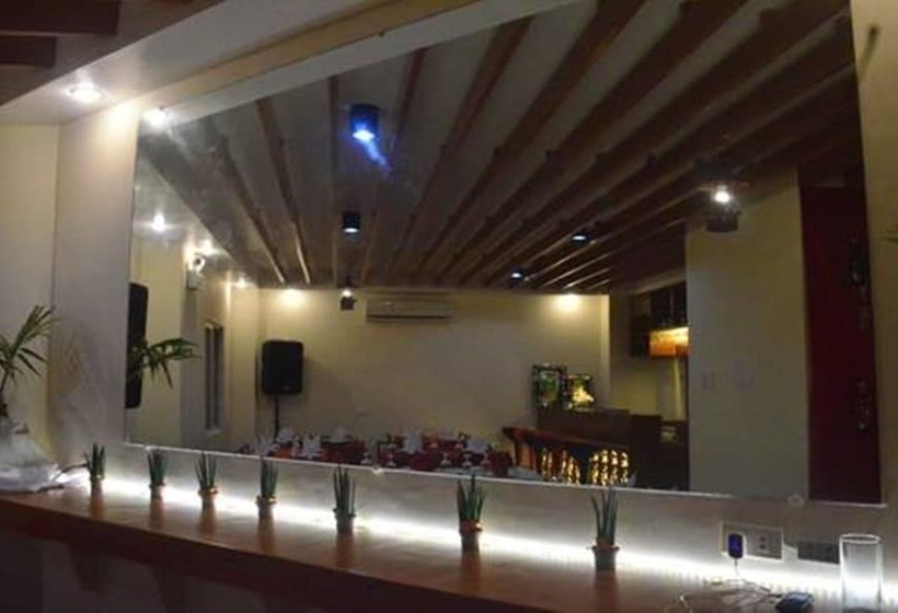 هتل Fragoch Tourist Inn