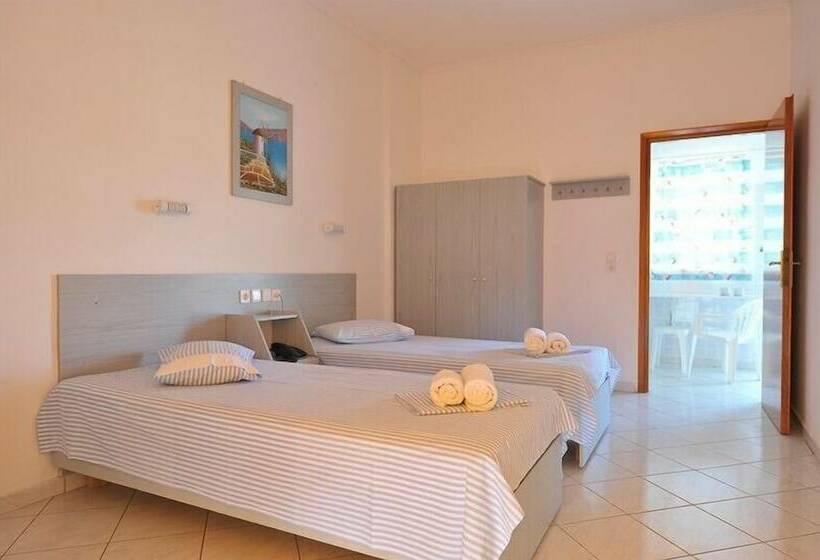 בית מלון כפרי Galazia Akti