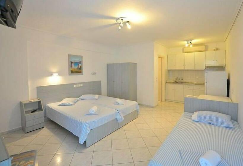 בית מלון כפרי Galazia Akti