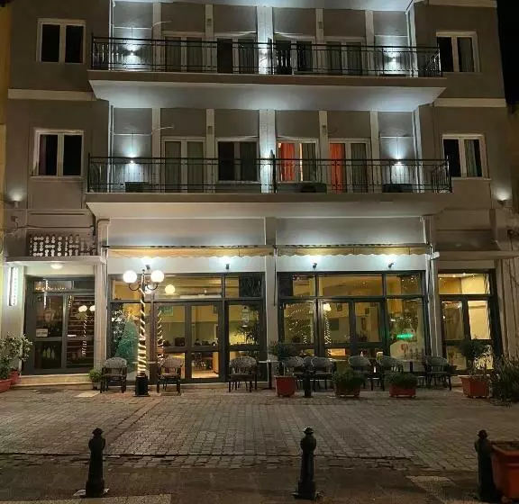 ホテル Koutriaris