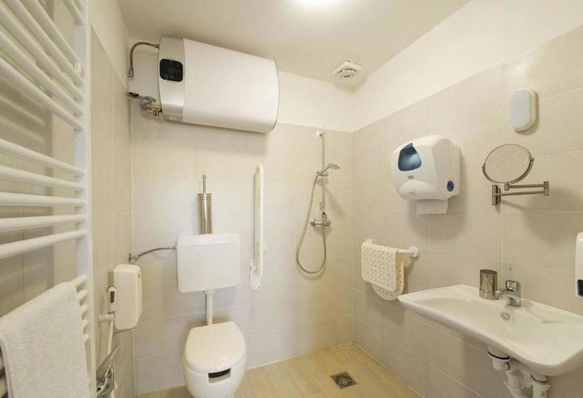 فندق Saecula Natural Village Experience