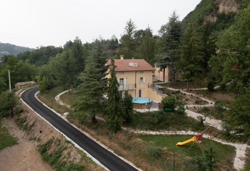 فندق Saecula Natural Village Experience