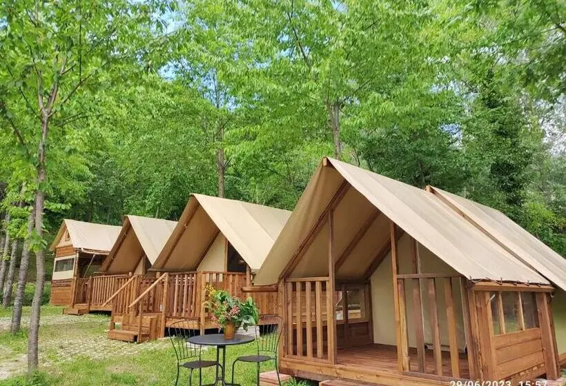 هتل Saecula Natural Village Experience